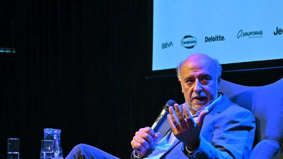 Ministro de Trabajo y precandidato presidencial, Pablo Mieres. Foto: Adrián Echeverriaga Ministro de Trabajo y precandidato presidencial, Pablo Mieres. Foto: Adrián Echeverriaga