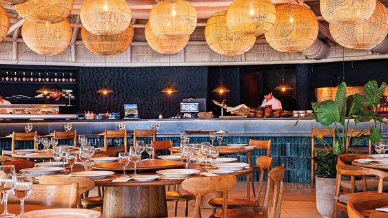 Restaurante Balleneros. Restaurante Balleneros.