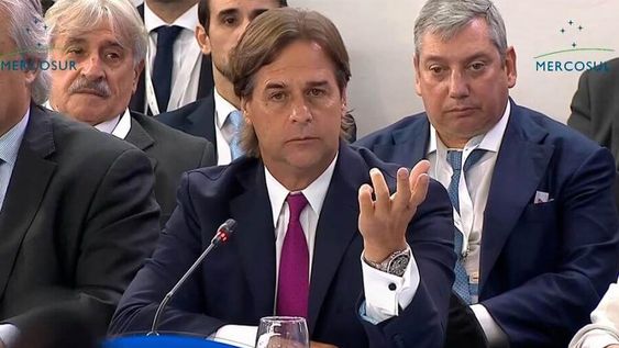 Lacalle Pou durante su intervención en la Cumbre del Mercosur. Foto: Presidencia Lacalle Pou durante su intervención en la Cumbre del Mercosur. Foto: Presidencia