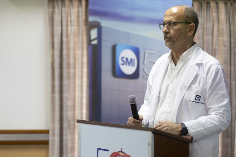 El jefe de Oncología de SMI, Prof. Dr. Gabriel Krygier