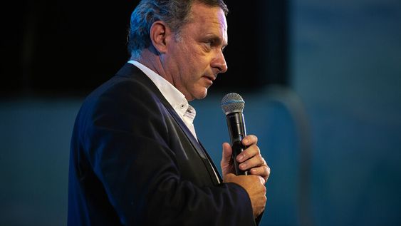 Tres encuestas dan a Delgado como favorito. Tres encuestas dan a Delgado como favorito.