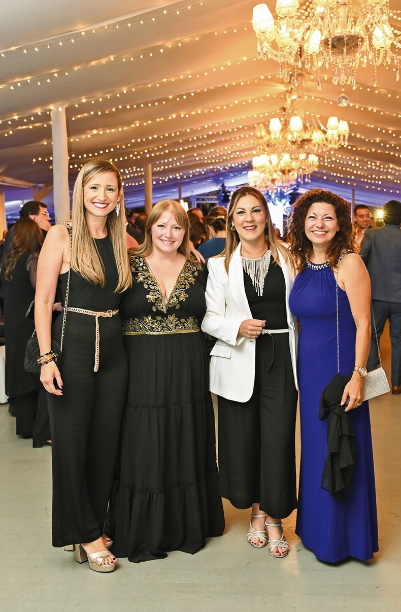 Gimena Kosec, Andrea Delgado, Alejandra Laurenza y Rossana Cuadro