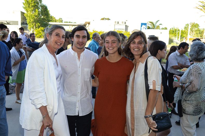 María Laura D’Argenio, José María Tejera, Inés Raffaelli y María José Vigil