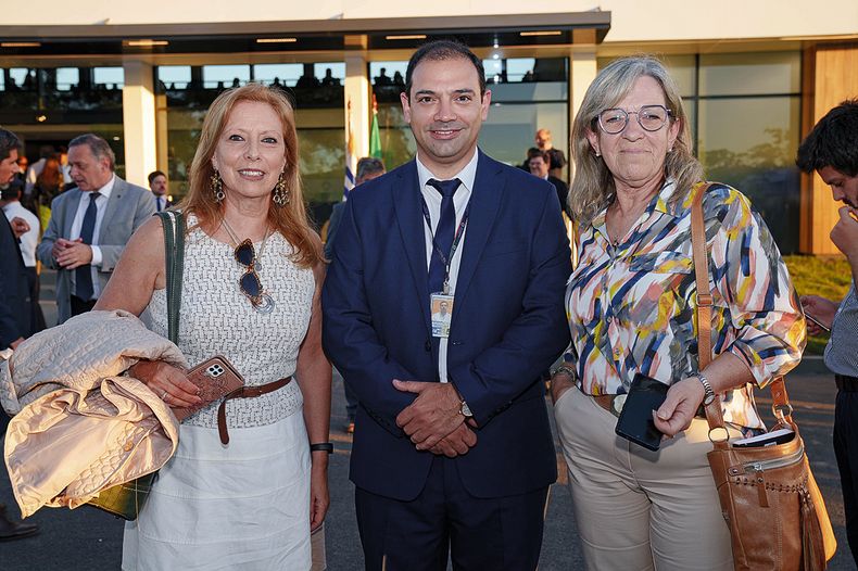Bettina De los Santos, Federico Cabrera y Teresa Lemus
