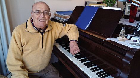 Búsqueda | Nolé en su piano. Foto: Pablo Zerboni