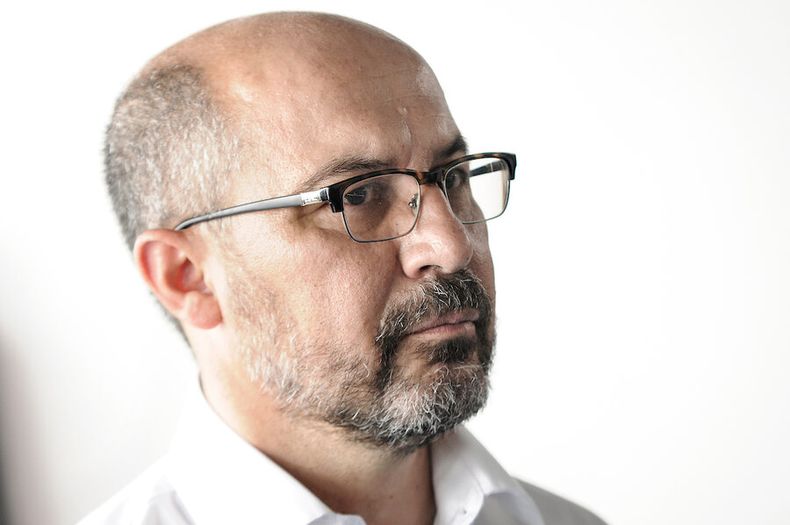 imagen de La energía eléctrica es un “derecho humano” y por eso “es preferible” subsidiarla a que haya hogares sin luz, opina director de UTE