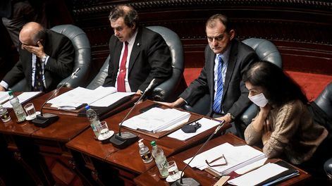 Búsqueda | Foto: Javier Calvelo / adhocFOTOS