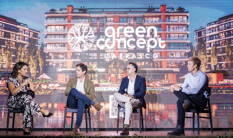 Carina Novarese moderó la presentación del arquitecto Carlos Ravecca (RMA Arquitectos),Francisco Olaizola (Dwell Developers) y Gaspar Cubillos (Boreal Inmobiliaria).&nbsp;