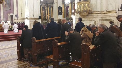 imagen de Encabezados por el comandante en jefe, “militares católicos” celebraron una misa en la catedral por el aniversario del Ejército