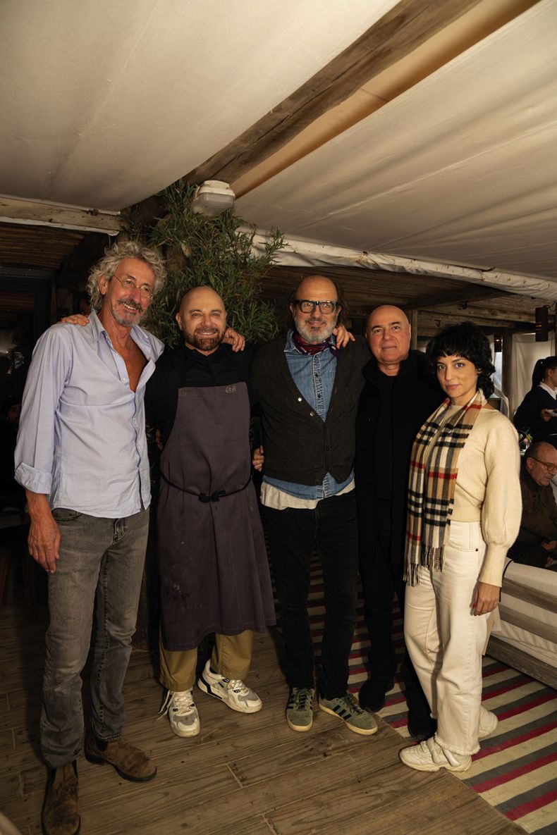 Gúzman Artagaveytia, Germán Martitegui, Martín Pittaluga, Juan y Lupe García