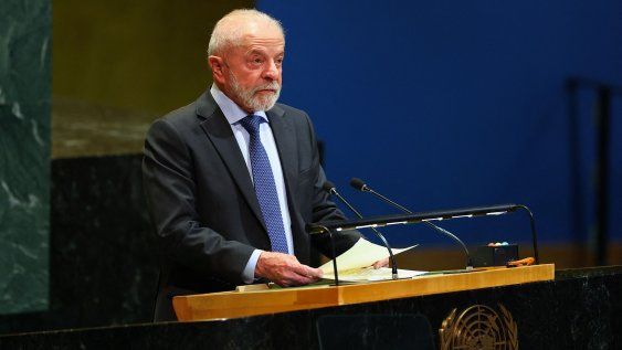 Luiz Inácio Lula da Silva habla durante una Cumbre de las Naciones Unidas sobre Palestina en la sede de la ONU durante la Asamblea General de las Naciones Unidas (AGNU) en Nueva York el 22 de setiembre de 2025.&nbsp;