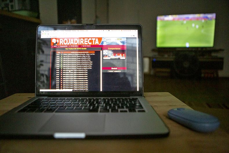 Los bloqueos incluirían sitios web e “intermediarios”, como las transmisiones a través de redes sociales. Foto: Nicolás Garrido / Búsqueda