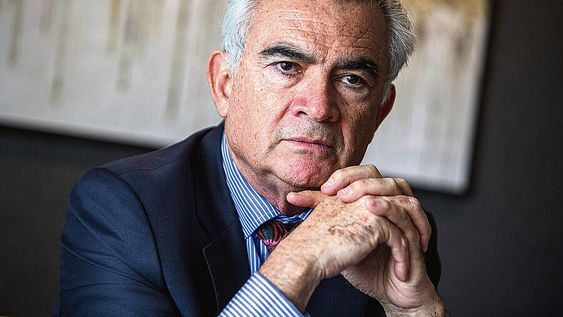 José Manuel Salazar-Xirinachs durante la entrevista con Búsqueda. Fotos: Mauricio Zina / adhocFOTOS José Manuel Salazar-Xirinachs durante la entrevista con Búsqueda. Fotos: Mauricio Zina / adhocFOTOS