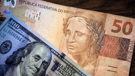 El dólar se valorizó por encima de seis reales en Brasil; los agentes locales atentos