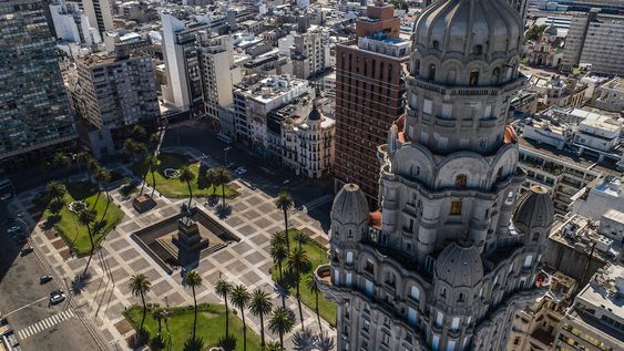 El “marco institucional” y los “servicios financieros” son las categorías de Uruguay con mejor evaluación El “marco institucional” y los “servicios financieros” son las categorías de Uruguay con mejor evaluación