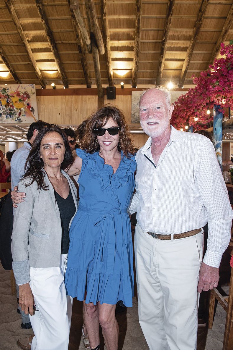 Florencia Sader, Daniela Coll y Andrew Beare