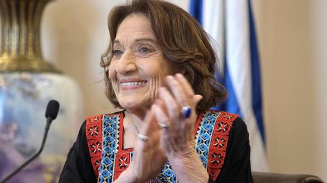 Búsqueda | Cristina Morán al ser declarada Ciudadana Ilustre de Montevideo, en 2020. Foto: Pablo Vignali / adhocFOTOS