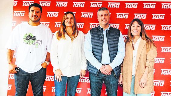 Pablo Silvera, gerente de Negocios Digitales de GDN Uruguay, Magdalena Mutio, country manager GDN Uruguay, Pablo Malnati, gerente de Operaciones de Supermercados TaTa y Ximena Quintas, gerenta de Marketing de GDN Uruguay Pablo Silvera, gerente de Negocios Digitales de GDN Uruguay, Magdalena Mutio, country manager GDN Uruguay, Pablo Malnati, gerente de Operaciones de Supermercados TaTa y Ximena Quintas, gerenta de Marketing de GDN Uruguay