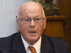 Robin Henderson. Robin Henderson.