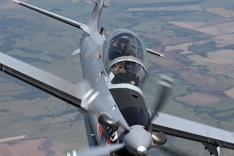 [Imagen: in-super-tucano-fuerza-aerea-colombianajpg.jpg]