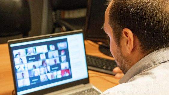 El teletrabajo en el Poder Ejecutivo será “voluntario y reversible”. Foto: ONSC El teletrabajo en el Poder Ejecutivo será “voluntario y reversible”. Foto: ONSC