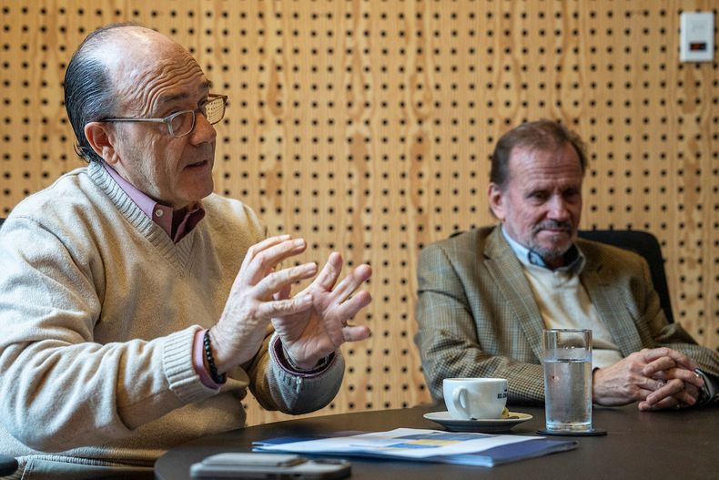 Julio Lestido y Carlos Matyszczyk  &nbsp;