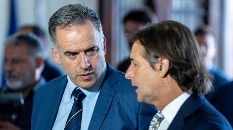 Yamandú Orsi y Luis Lacalle Pou.