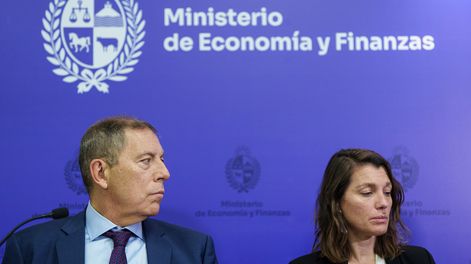 El ministro Gabriel Oddone y la directora de Zonas Francas, Isabella Antonaccio