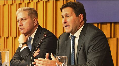 El vicepresidente del Banco Central, Washington Ribeiro, y el titular del organismo, Diego Labat. Foto: BCU