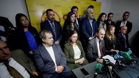 La plana mayor de Cabildo Abierto en conferencia de prensa.