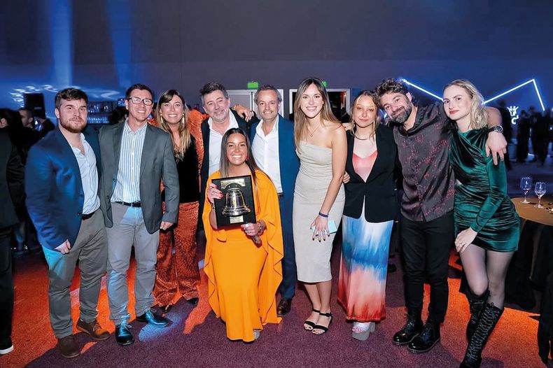 Juan Ignacio Roldós, Mario Taglioretti, María José Caponi, Pablo Rego, Marcelo Castellanos, Valeria Romano, Julieta Batista, Oliver Garland, Maia Berg y Rocío Velasco, de Publicis