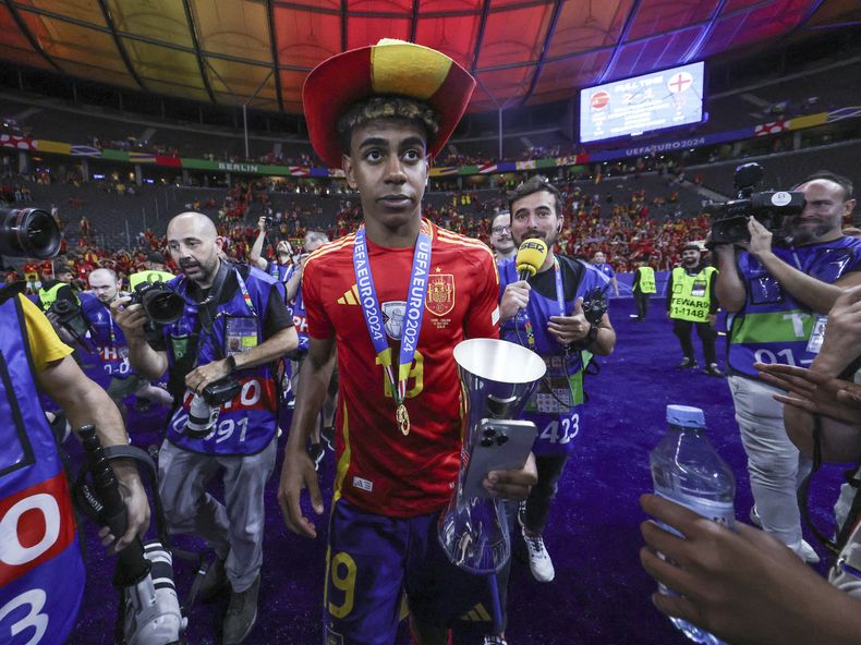 Lamine Yamal, campeón con España de la Eurocopa 2024 a los 17 años