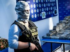 La Dirección General de Represión al Tráfico Ilícito de Drogas es la división de la Policía Nacional que más ha trabajado en casos posiblemente vinculados a Sebastián Marset. La Dirección General de Represión al Tráfico Ilícito de Drogas es la división de la Policía Nacional que más ha trabajado en casos posiblemente vinculados a Sebastián Marset.