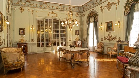 Museo de Artes Decorativas-Palacio Taranco.