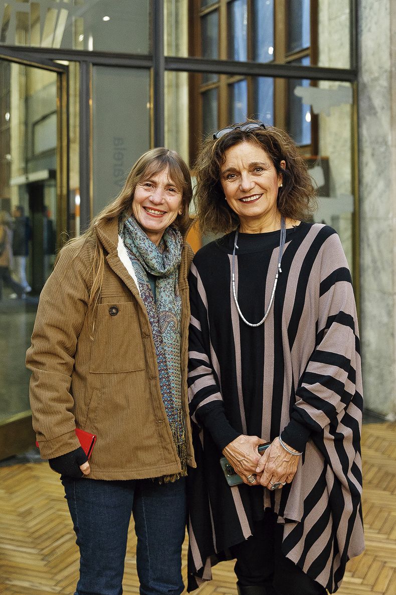 Silvia Scarlato y Mora Podestá