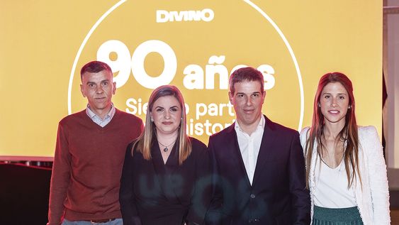 De Divino: gerente de Producto Hernán Berro, gerenta de Marketing y Comunicación Corporativa Victoria Dutra, gerente comercial Federico Durán y gerenta de Planeamiento Lucia Canclini. De Divino: gerente de Producto Hernán Berro, gerenta de Marketing y Comunicación Corporativa Victoria Dutra, gerente comercial Federico Durán y gerenta de Planeamiento Lucia Canclini.