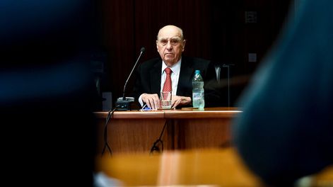 imagen de Expertos colorados ven panorama económico sombrío y Sanguinetti pide tener esperanza