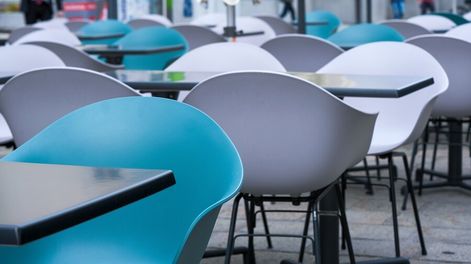 imagen de Las ventas del comercio moderaron su caída; repuntaron hoteles y restoranes