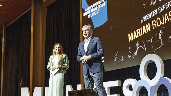 De Mentes Expertas: Marina Zambrana y Pedro Cornejo De Mentes Expertas: Marina Zambrana y Pedro Cornejo