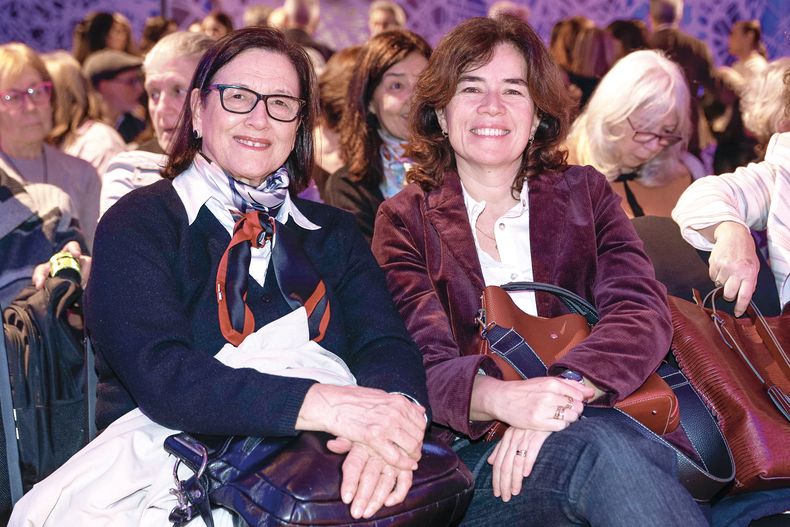 Estrella Rodríguez y Laura Fernández.