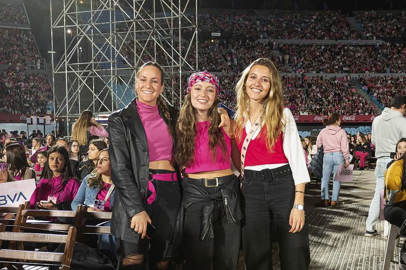 Florencia Urrisa, Camila Butler y Julieta Viera