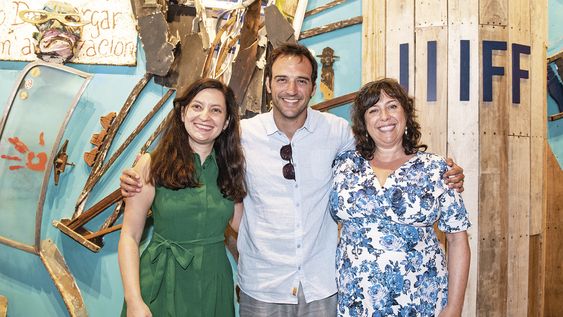 Directora de Fondos Internacionales y del UK Global Screen Fund Denitsa Yordanova, presidente de ACAU Facundo Ponce de León y embajadora británica Faye O’Connor