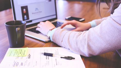 Más de 7.000 avisos ofreciendo puestos de trabajo fueron publicados en portales y otros medios en febrero