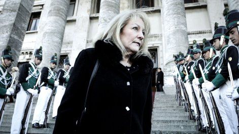 Carolina Cosse en el Palacio Legislativo