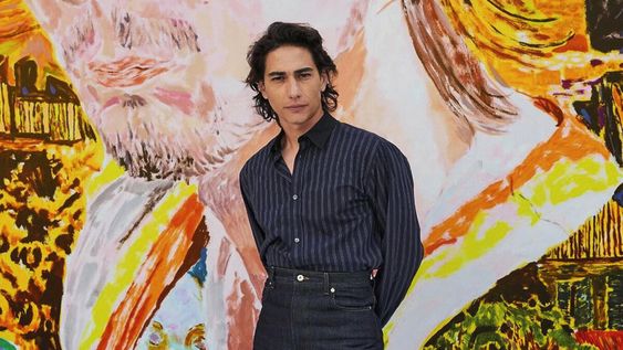 El actor uruguayo fue uno de los invitados estrella de la marca de lujo Loewe en la Semana de la Moda en París. El actor uruguayo fue uno de los invitados estrella de la marca de lujo Loewe en la Semana de la Moda en París.