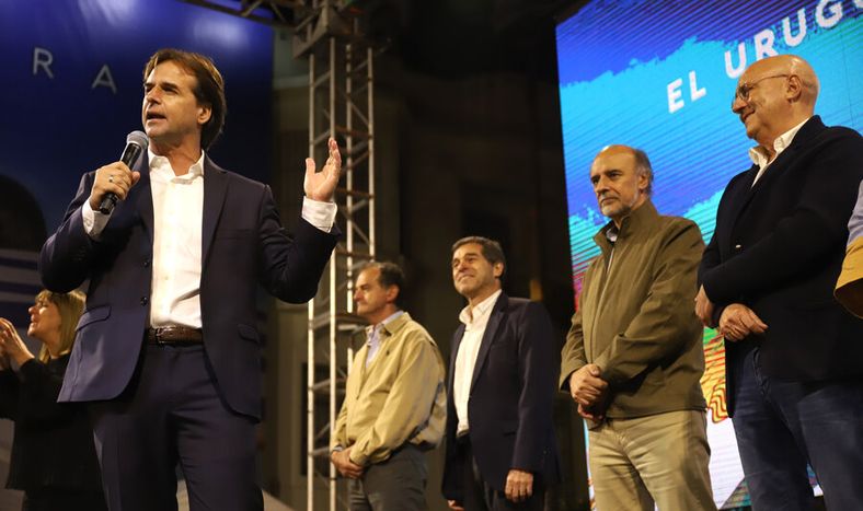 imagen de Menos de un tercio asigna “alta” probabilidad a que la coalición  dure todo el período; se rompería al acercarse la elección de 2024