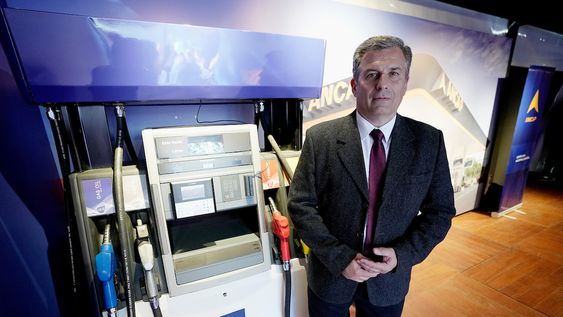 Alejandro Stipanicic en el stand de Ancap en la Expoprado 2023 en local de la Ruarl del Prado en Montevideo. Alejandro Stipanicic en el stand de Ancap en la Expoprado 2023 en local de la Ruarl del Prado en Montevideo.
