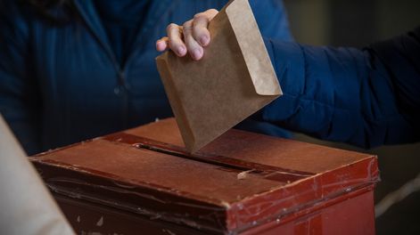 Durante la votación de las Elecciones Internas en circuito número 54 de la iglesia pentecostal de Montevideo