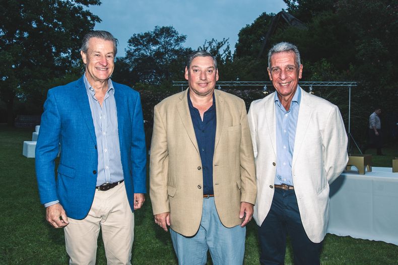 Presidente de Antel Gabriel Gurméndez, embajador de Uruguay en Argentina Carlos Enciso y secretario general de BROU Roberto Borrelli