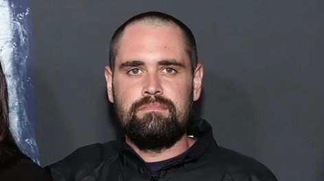 Nick Reiner en el estreno en Los Ángeles de Spinal Tap II: The End Continues en el Teatro Egipcio de Los Ángeles, el 9 de setiembre de 2025.